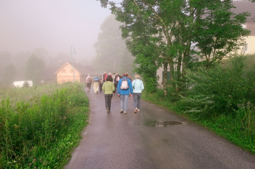 Abmarsch im Morgennebel